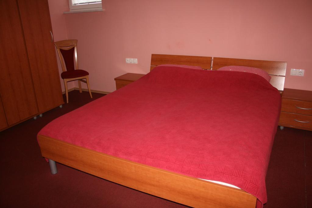 Guest House Klub Kovac Naklo Habitación foto